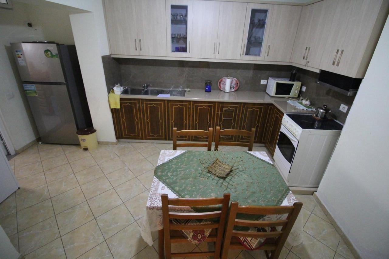 Mona'S Apartments Саранде Екстериор снимка